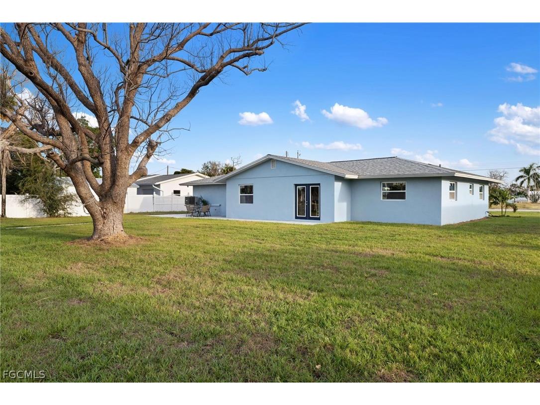 1940 Pennsylvania Avenue Englewood FL 34224 2026013975 image41