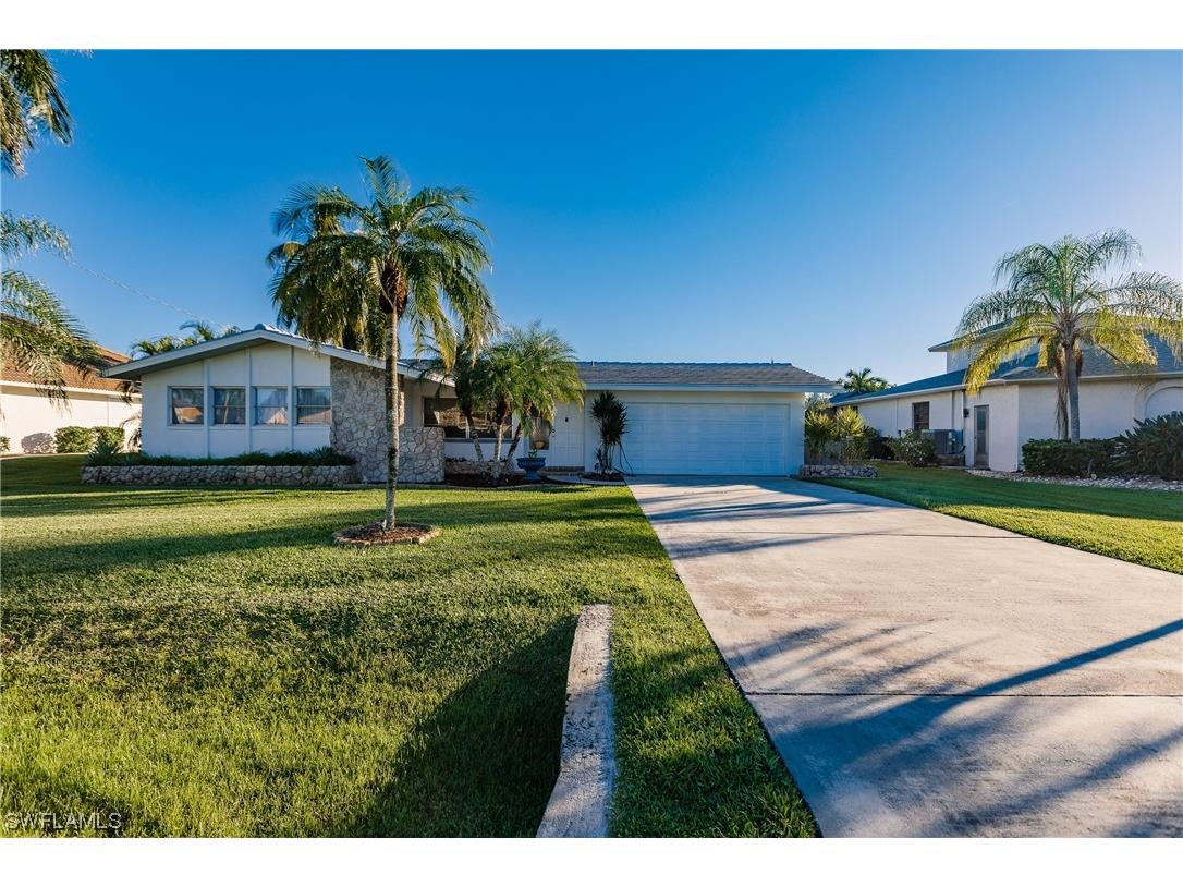 1940 Savona Parkway E Cape Coral FL 33904 223088926 image1