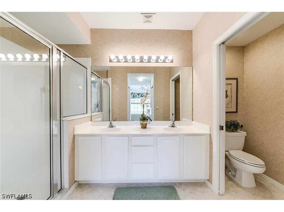 1940 Willow Bend Circle #202 Naples FL 34109 226019070 image12