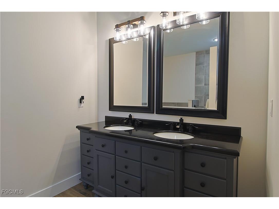 19401 Witts End Alva FL 33920 2025009615 image31