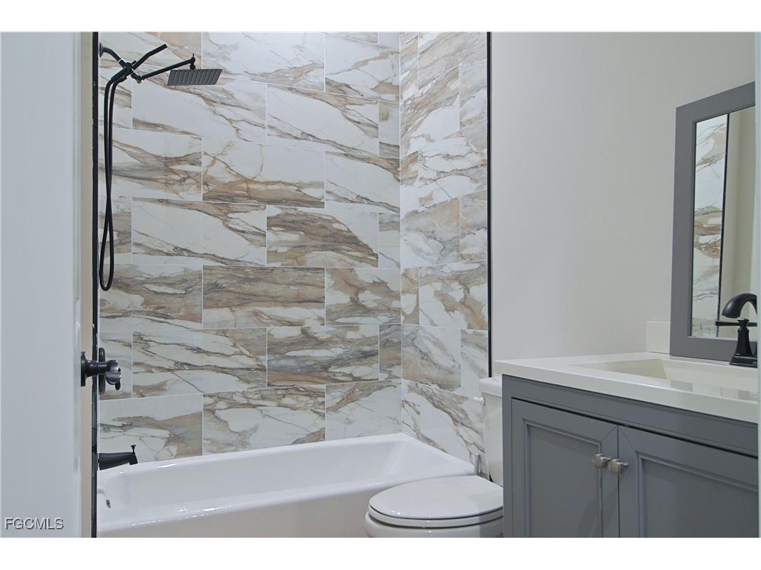 19401 Witts End Alva FL 33920 2025009615 image41