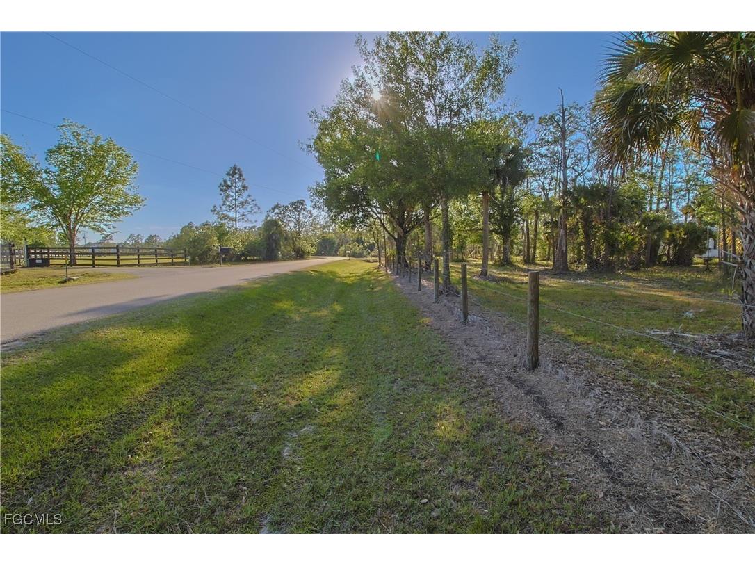 19401 Witts End Alva FL 33920 2025009615 image47