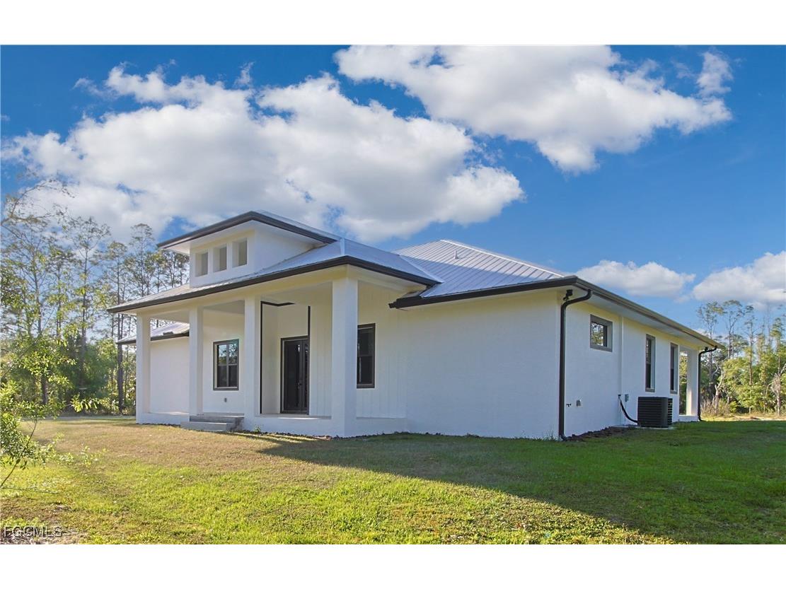 19401 Witts End Alva FL 33920 2025009615 image5