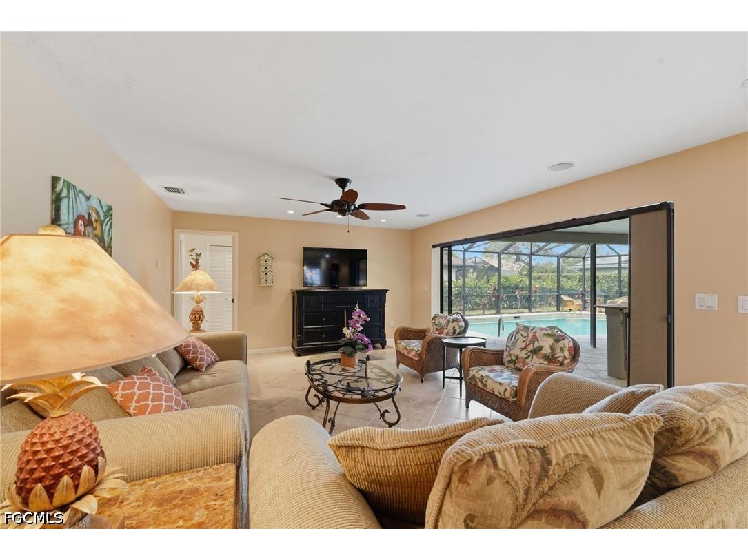 1941 Princess Court Naples FL 34110 2026018384 image13