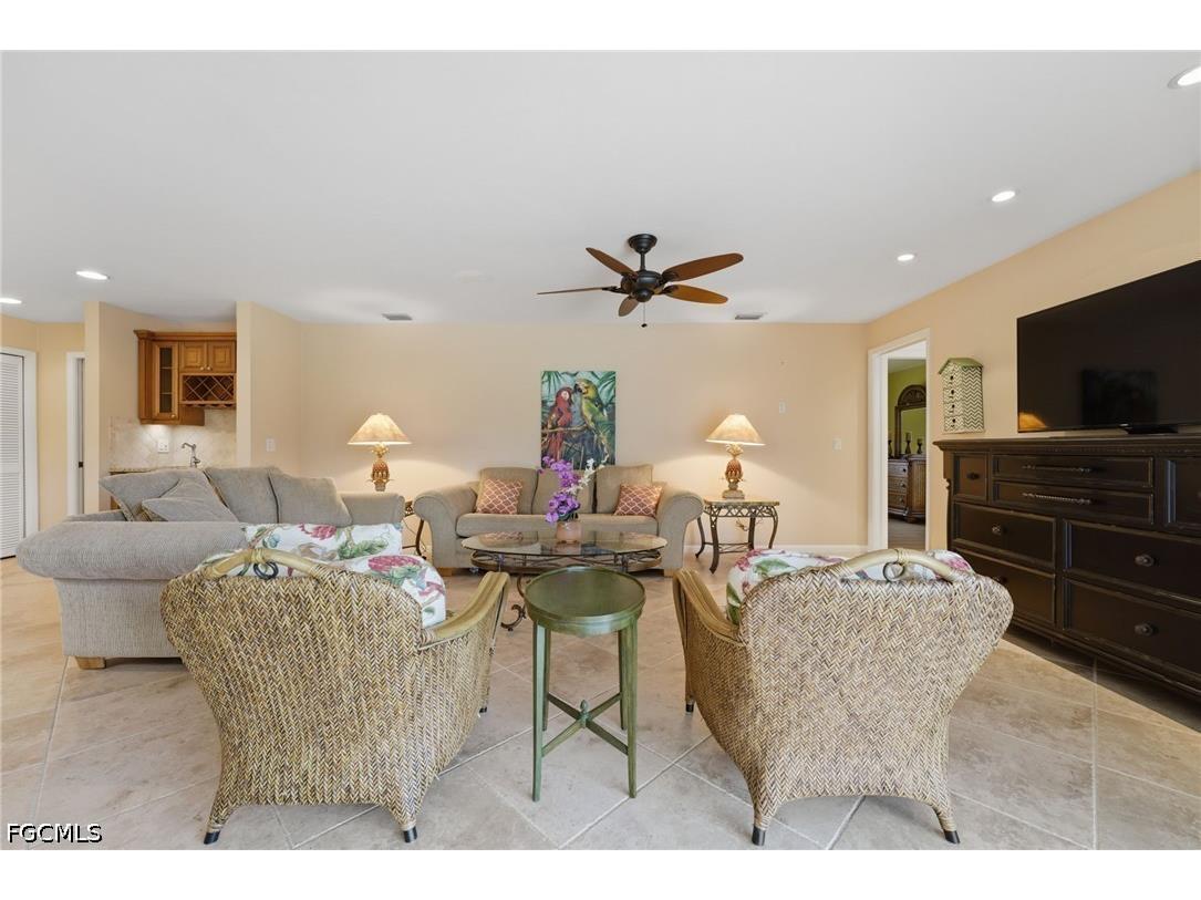 1941 Princess Court Naples FL 34110 2026018384 image14