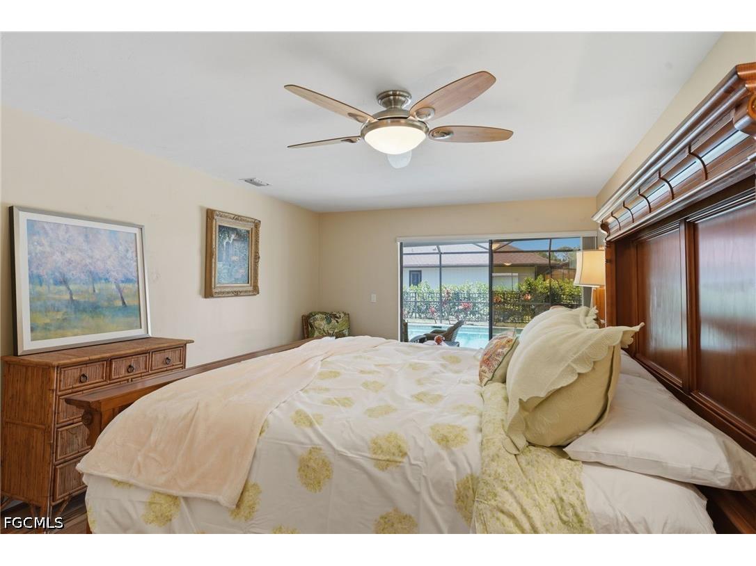 1941 Princess Court Naples FL 34110 2026018384 image17