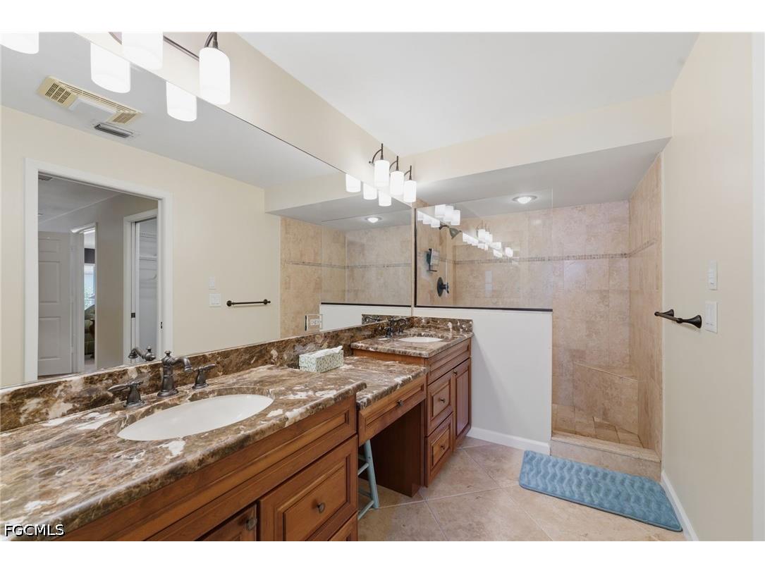 1941 Princess Court Naples FL 34110 2026018384 image19