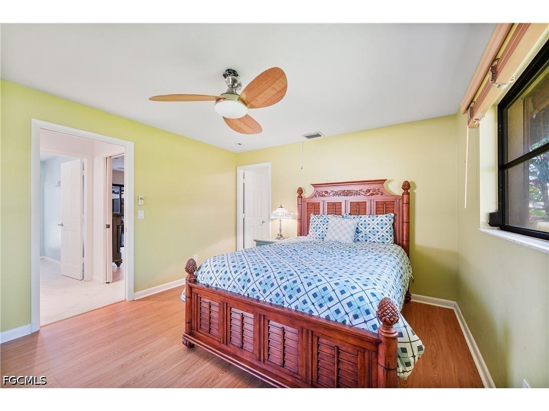 1941 Princess Court Naples FL 34110 2026018384 image25
