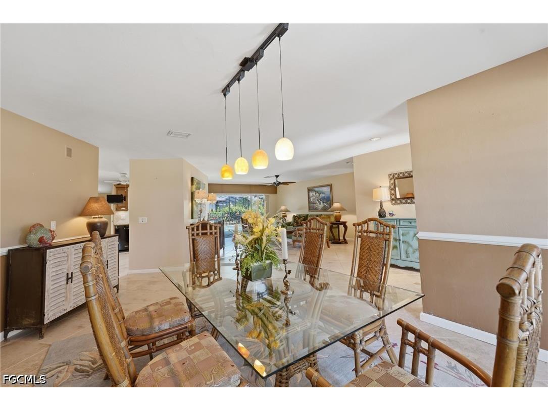 1941 Princess Court Naples FL 34110 2026018384 image3