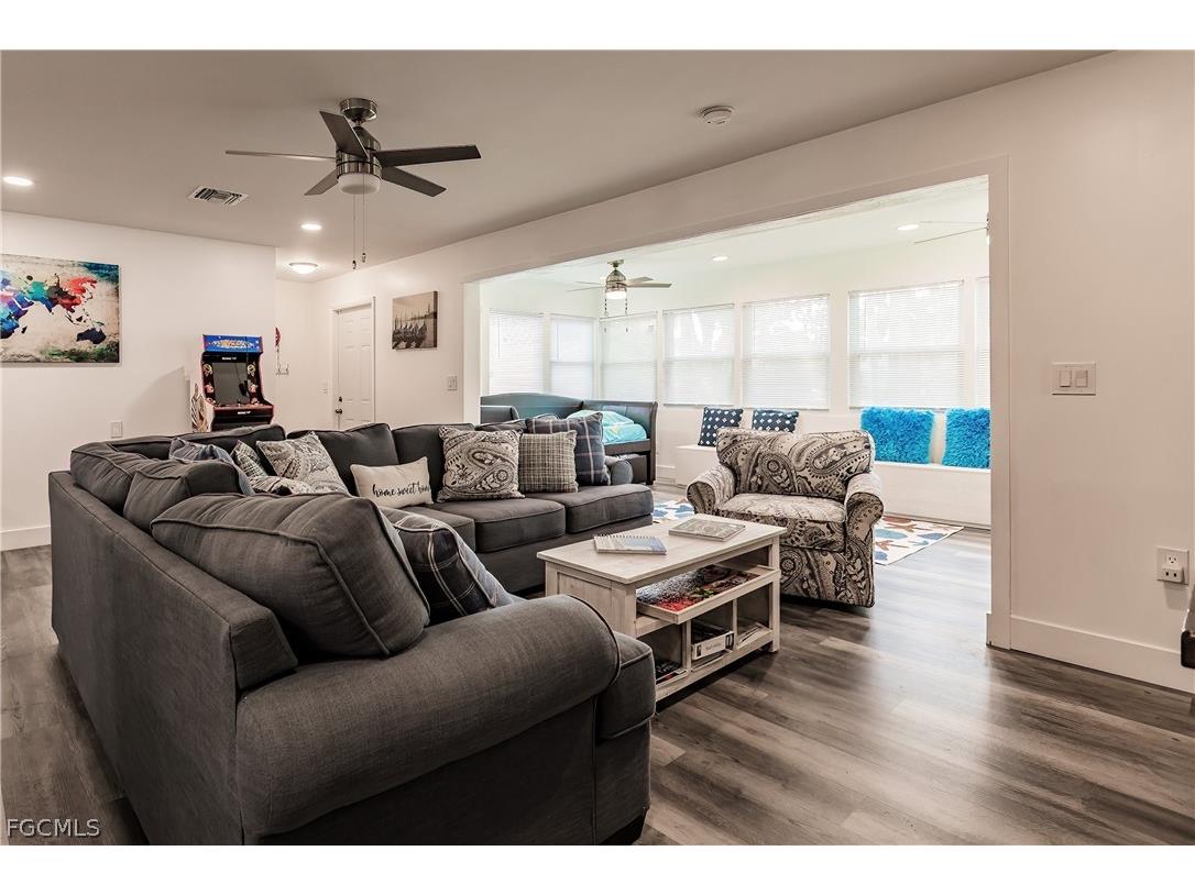 1942 Roseate Lane Sanibel FL 33957 2026012284 image11