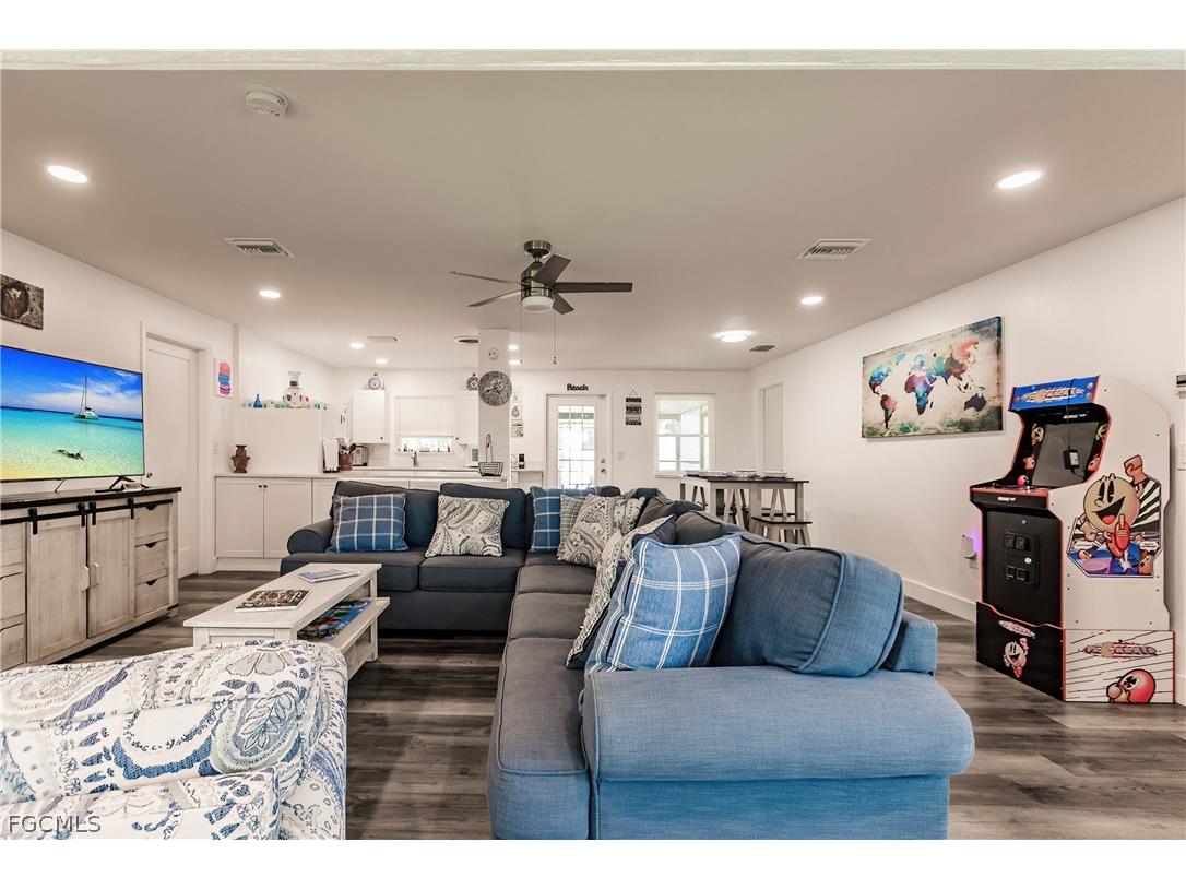 1942 Roseate Lane Sanibel FL 33957 2026012284 image9