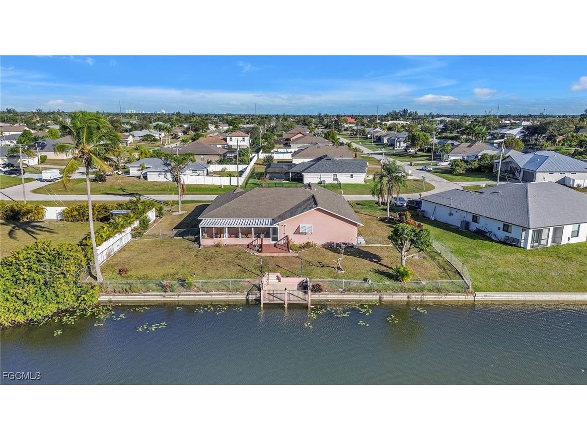 1942 SW 2nd Place Cape Coral FL 33991 2025024699 image1