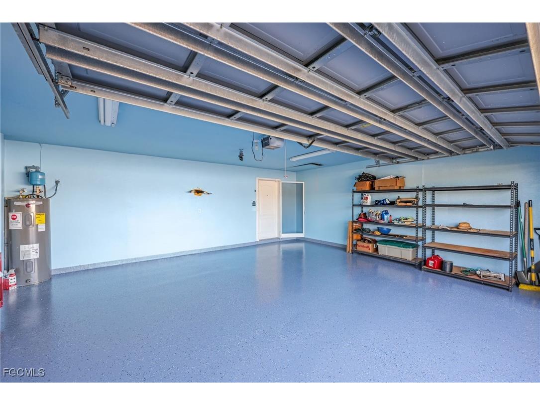 1942 SW 2nd Place Cape Coral FL 33991 2025024699 image36