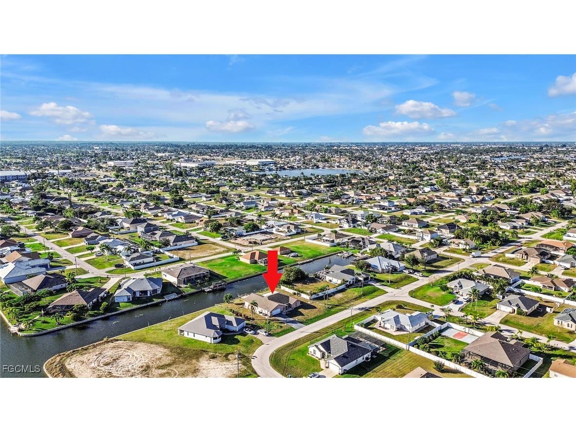 1942 SW 2nd Place Cape Coral FL 33991 2025024699 image38