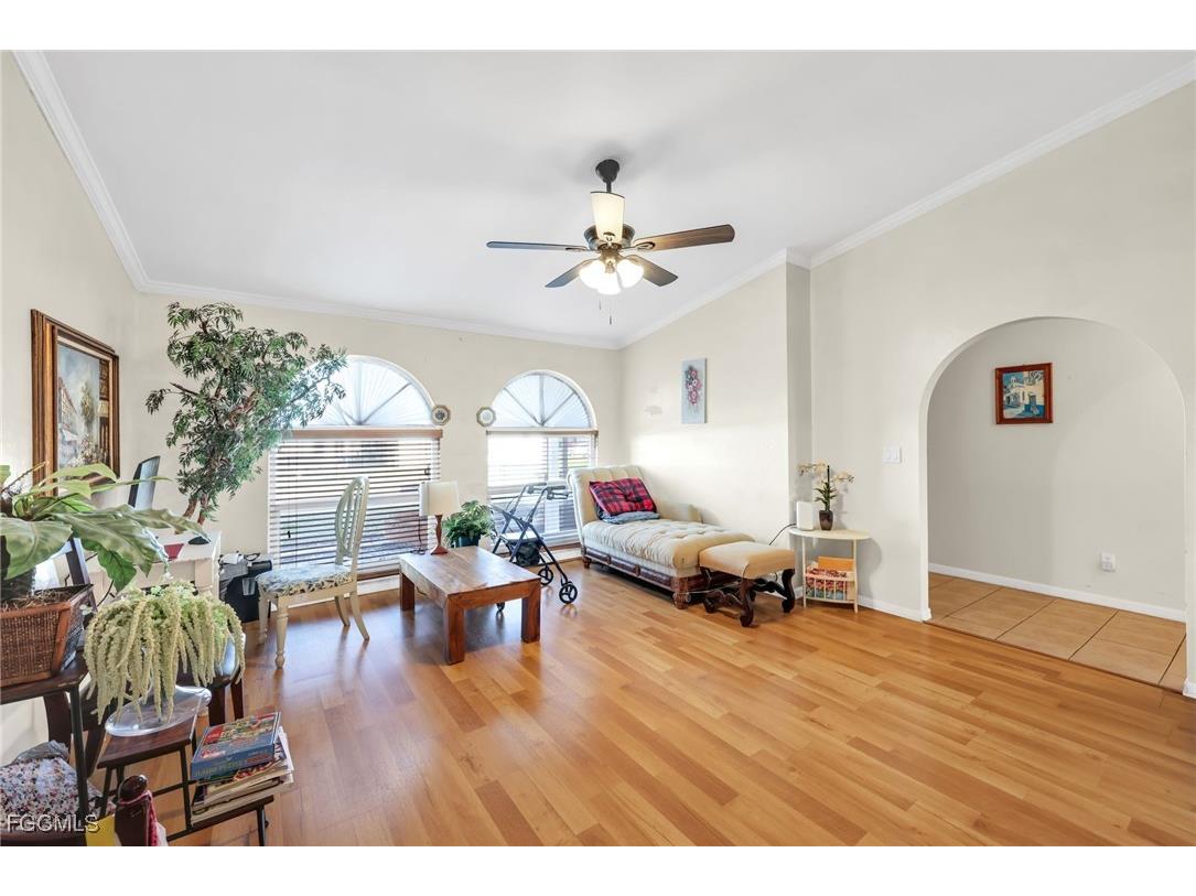 1942 SW 2nd Place Cape Coral FL 33991 2025024699 image4