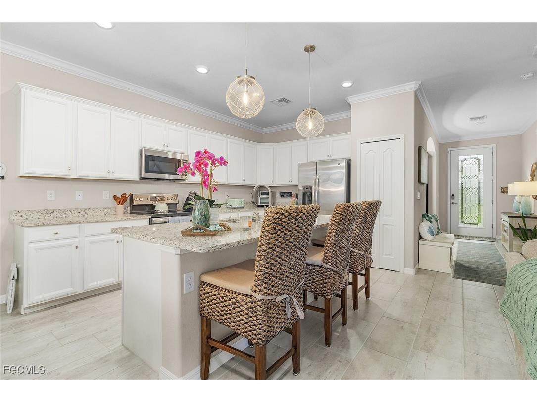 19424 Elston Way Estero FL 33928 2025010405 image7