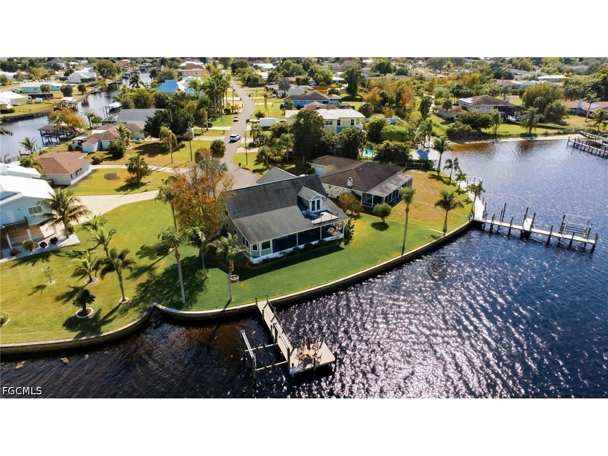 1943 Bahama Avenue Fort Myers FL 33905 2026026335 image3