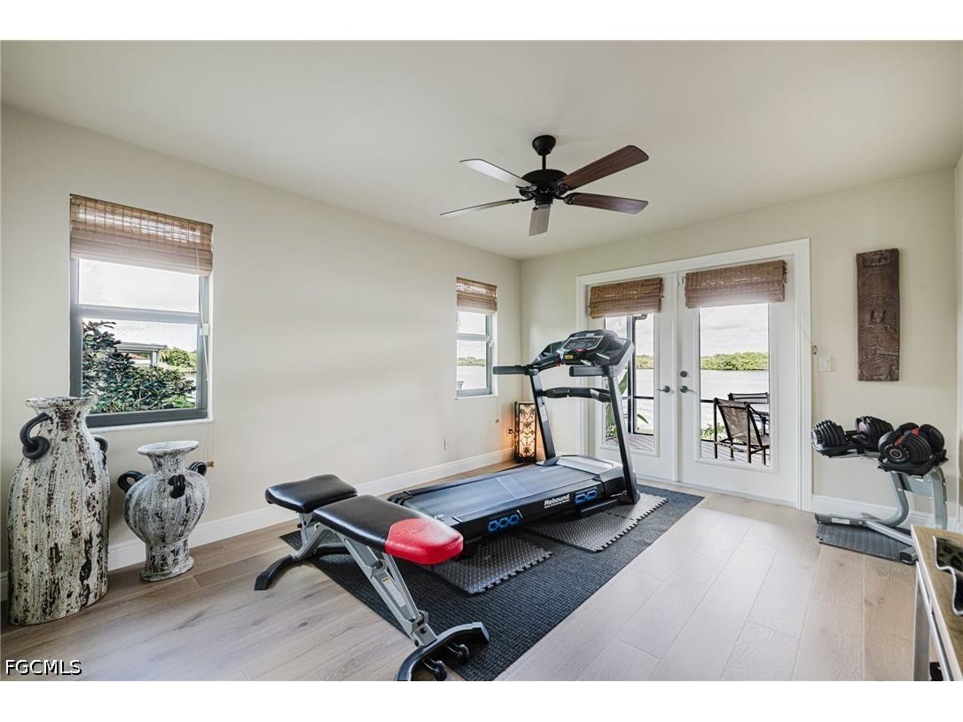 1943 Bahama Avenue Fort Myers FL 33905 2026026335 image32