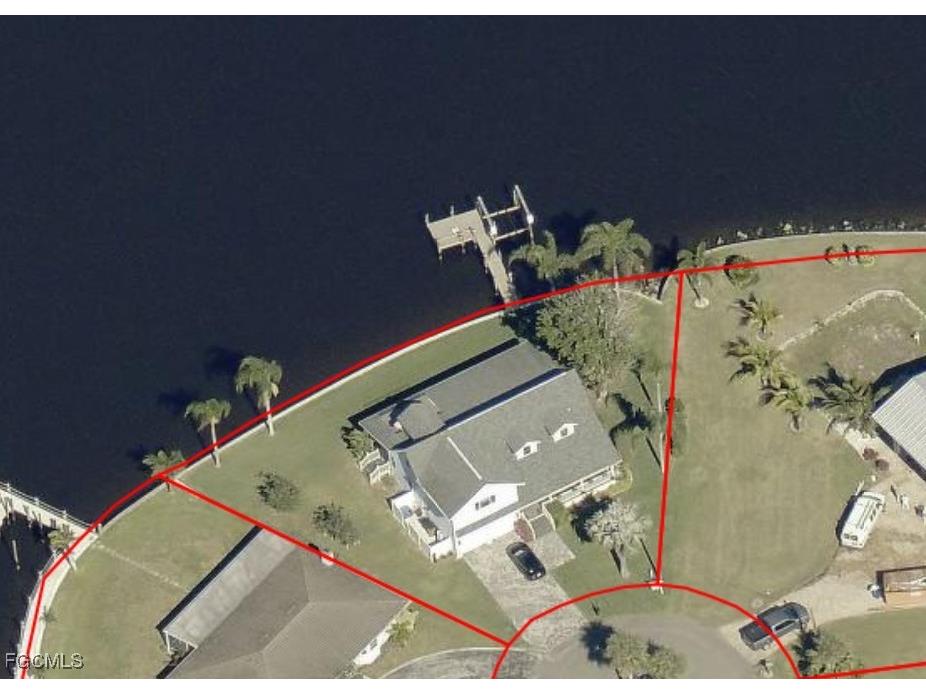 1943 Bahama Avenue Fort Myers FL 33905 224052390 image1