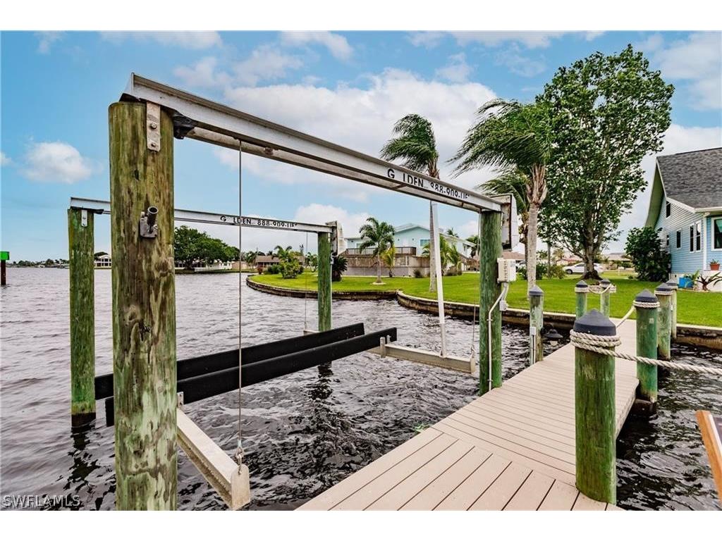 1943 Bahama Avenue Fort Myers FL 33905 224052390 image11