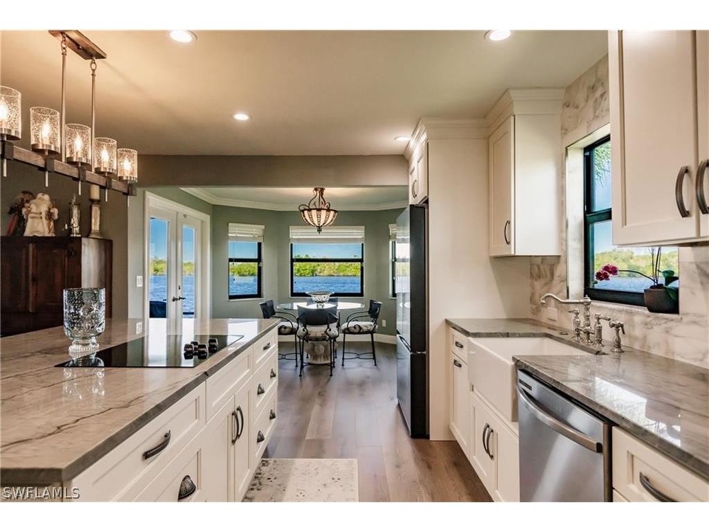 1943 Bahama Avenue Fort Myers FL 33905 224052390 image8