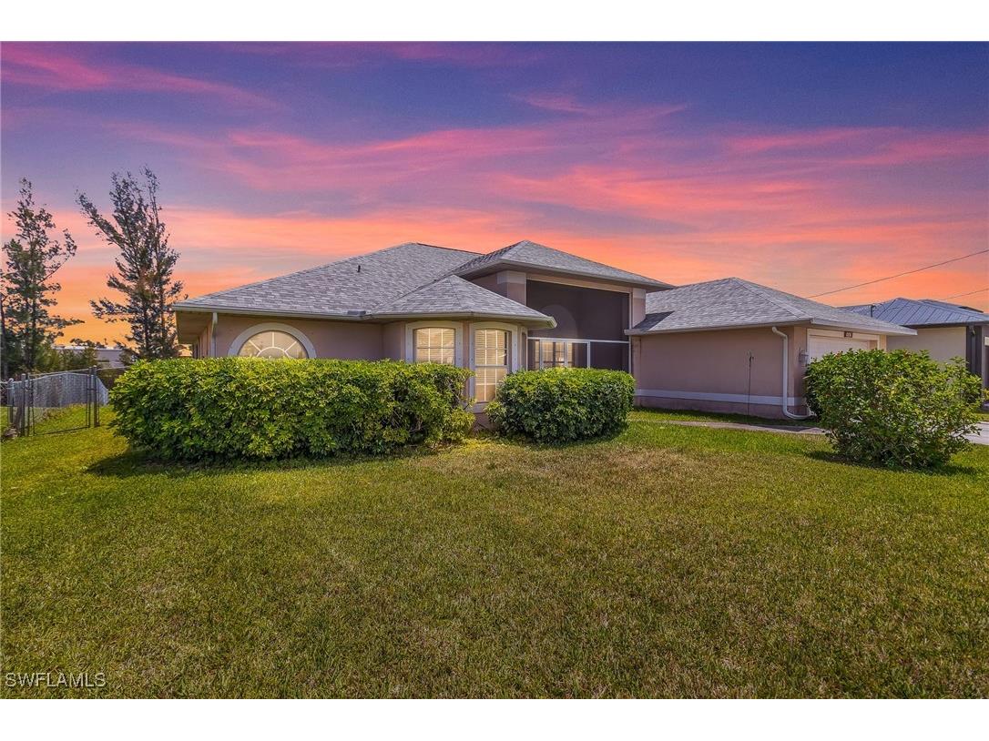 1943 SW 8th Court Cape Coral FL 33991 225040297 image1