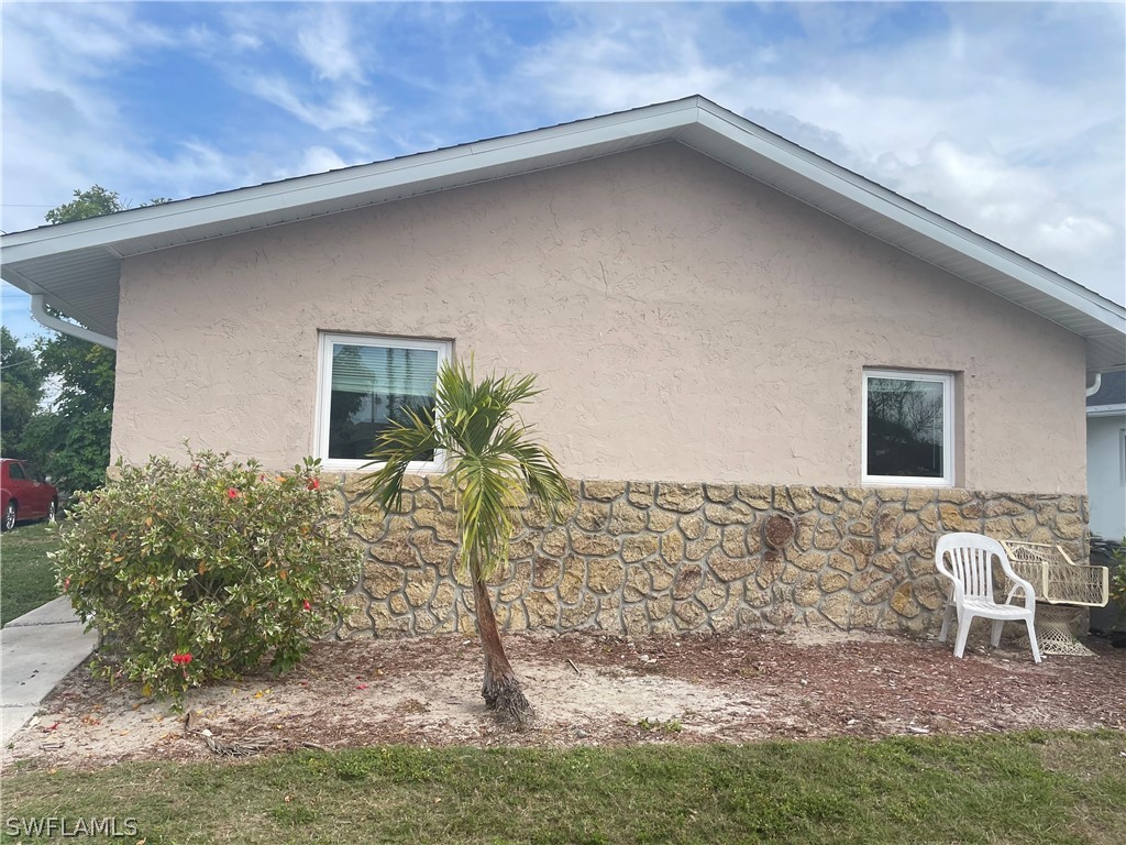 1947-1949 S Pine Drive Fort Myers FL 33907 224027217 image1