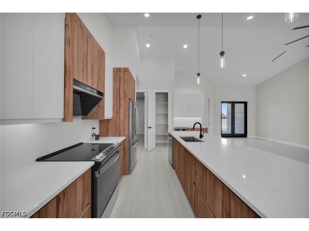 1947 NW 34th Avenue Cape Coral FL 33993 2026017945 image13