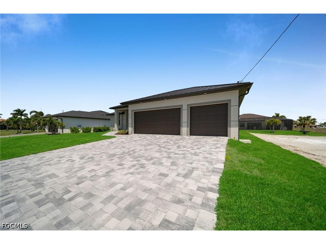 1947 NW 34th Avenue Cape Coral FL 33993 2026017945 image2