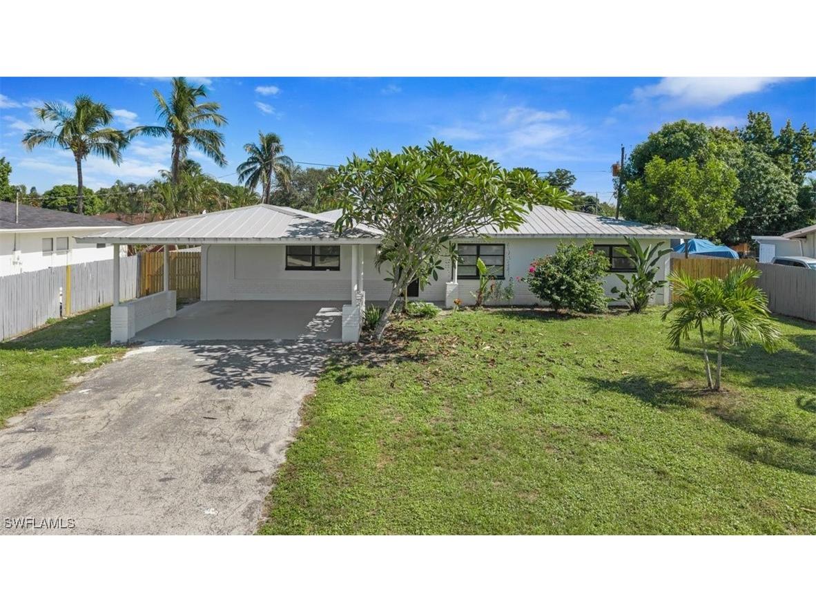 1948 46th Street SW Naples FL 34116 225078611 image1