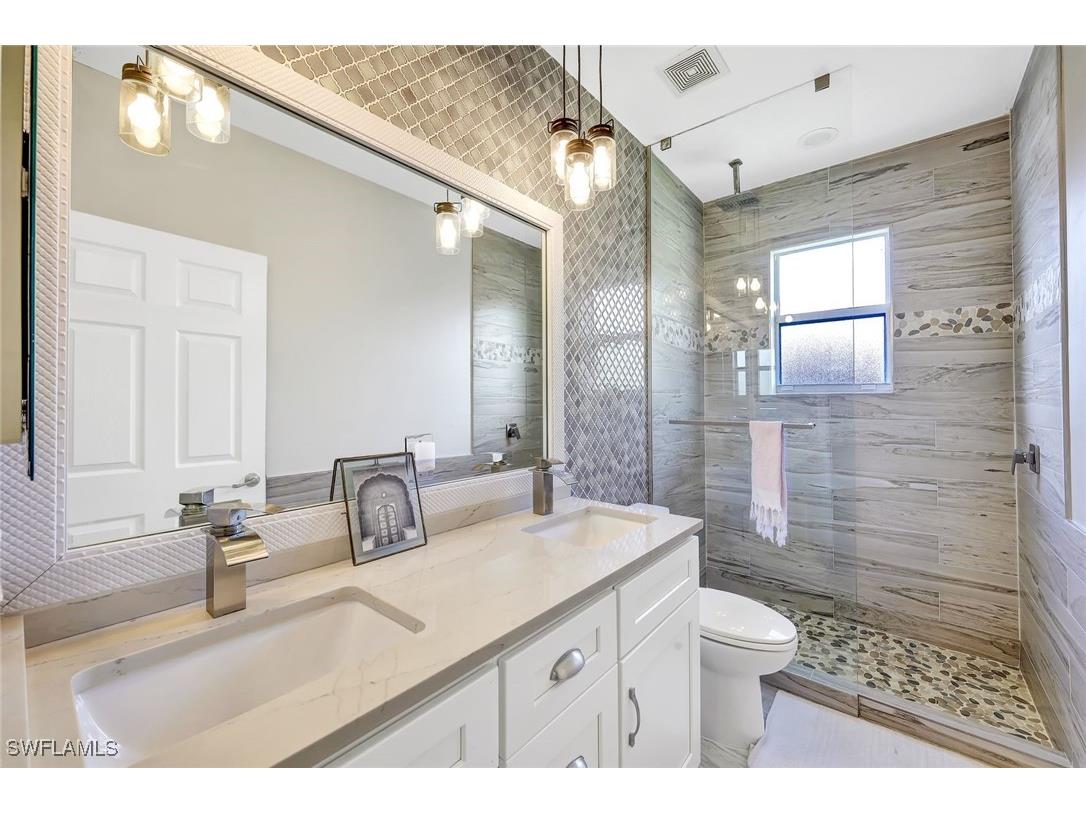 1949 Par Drive Naples FL 34120 225061353 image23