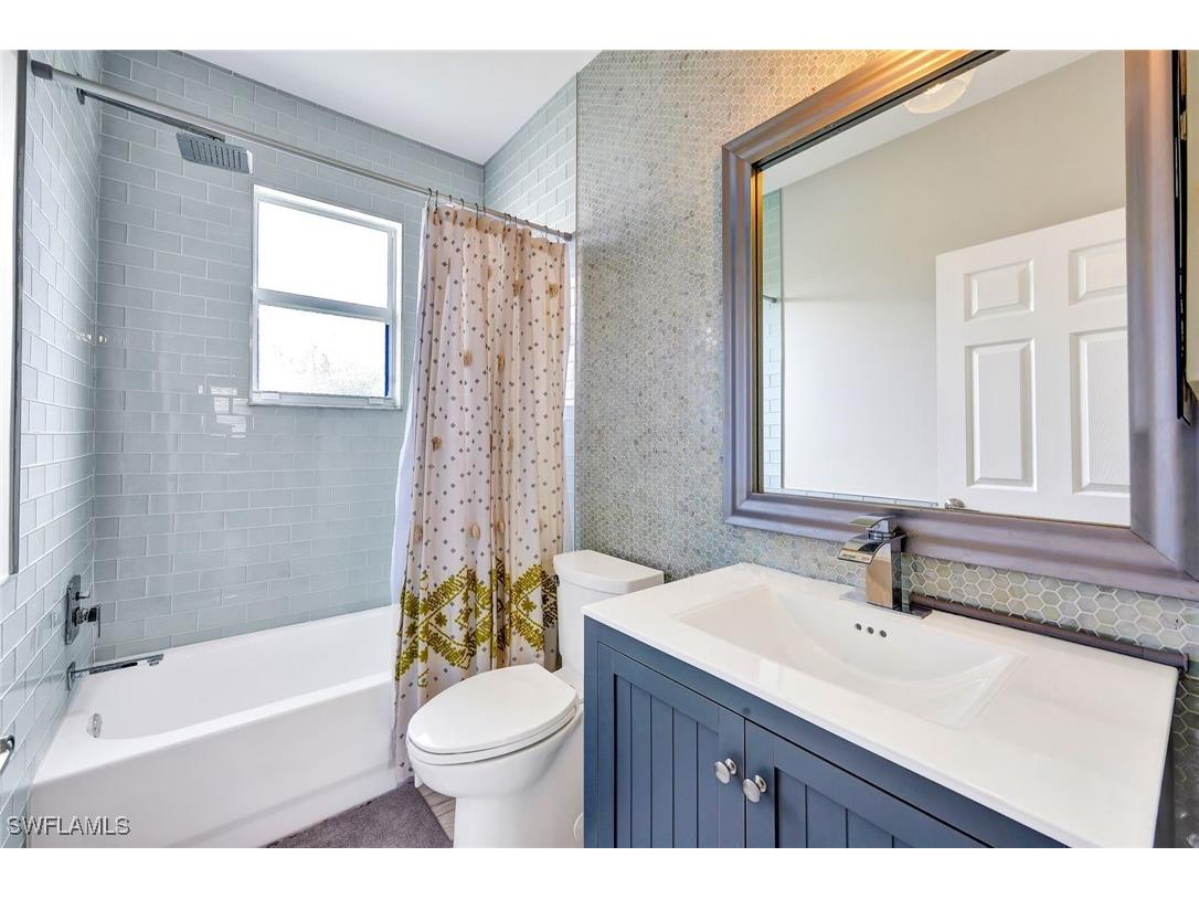 1949 Par Drive Naples FL 34120 225061353 image24