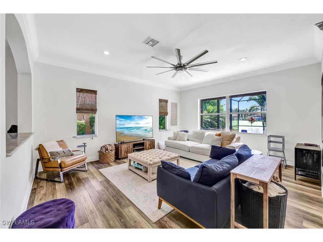 1949 Par Drive Naples FL 34120 225061353 image9