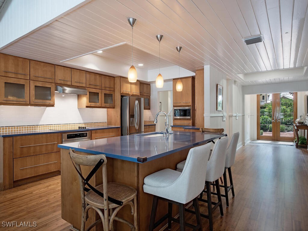 195 2nd Avenue N Naples FL 34102 225075483 image12