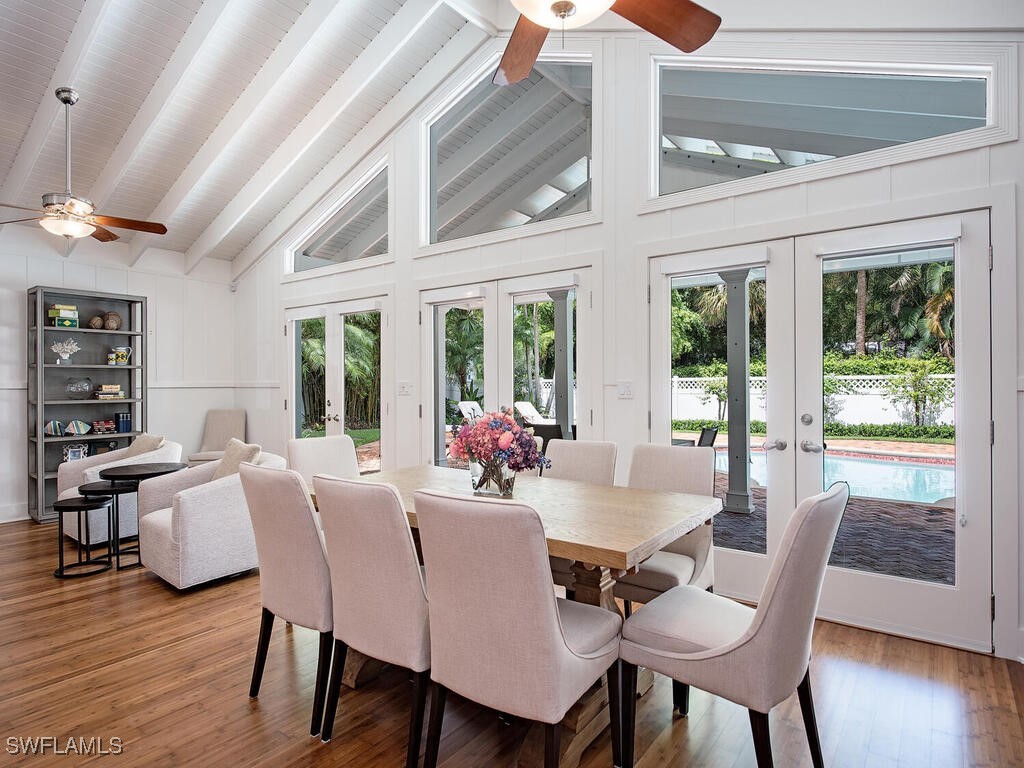 195 2nd Avenue N Naples FL 34102 225075483 image14