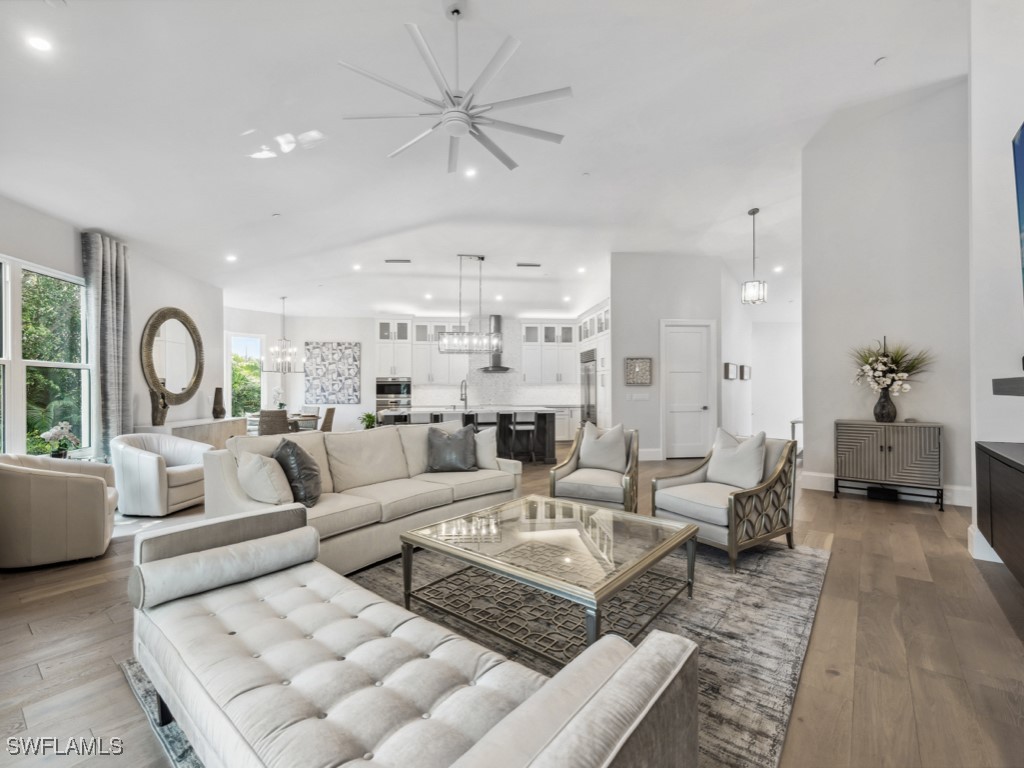 195 Colonade Circle Naples FL 34103 224079586 image1