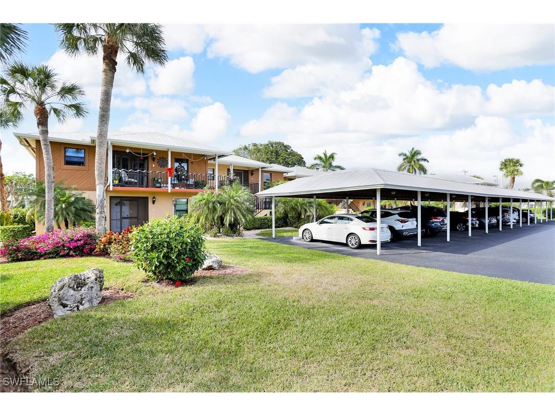 195 Cypress Way E #8 Naples FL 34110 225060741 image5