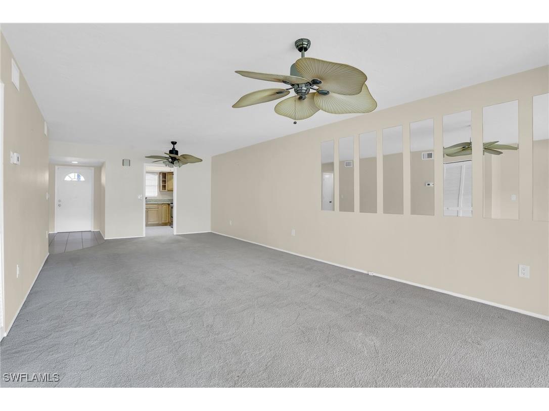 195 Cypress Way E #8 Naples FL 34110 225060741 image9