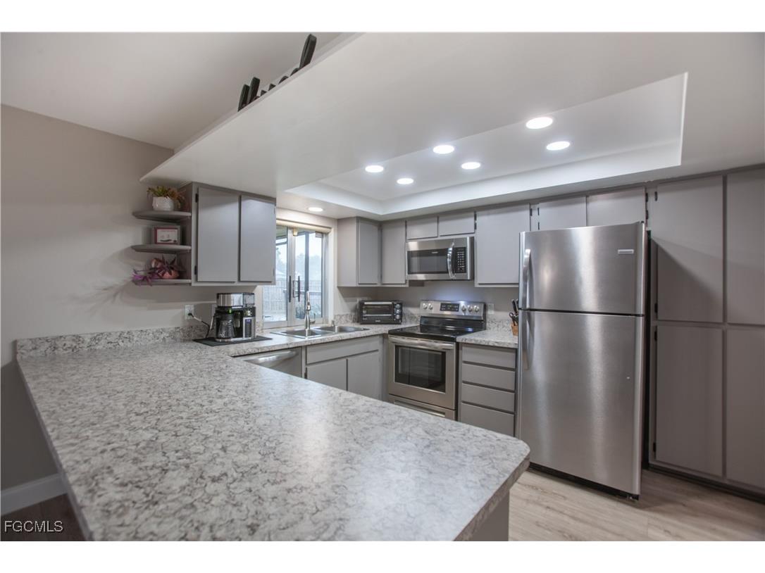 195 E Mariana Avenue North Fort Myers FL 33917 225062782 image11