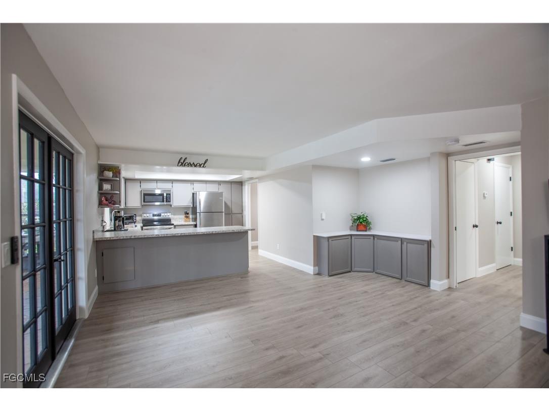 195 E Mariana Avenue North Fort Myers FL 33917 225062782 image13