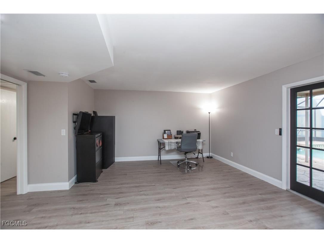 195 E Mariana Avenue North Fort Myers FL 33917 225062782 image16
