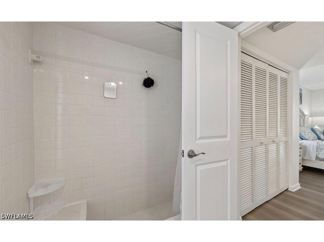 195 Peppermint Lane #2 Naples FL 34112 226026370 image16