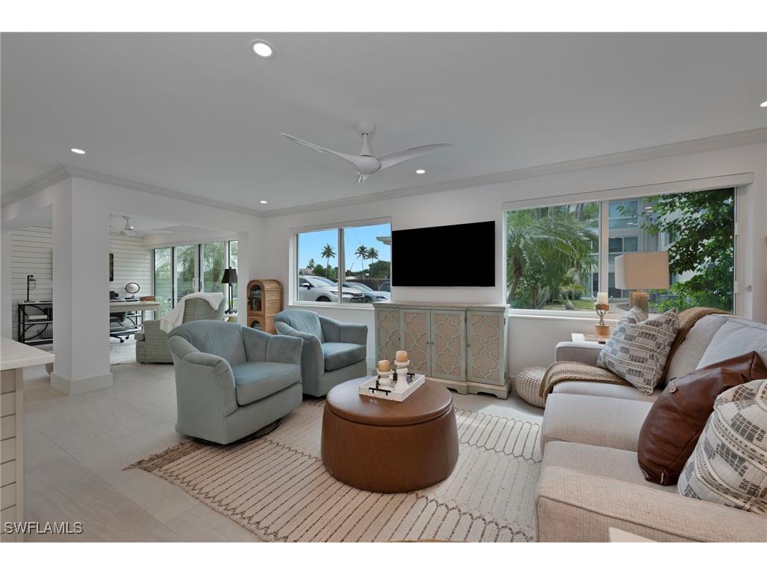 1950 Gulf Shore Boulevard N #107 Naples FL 34102 225074889 image3