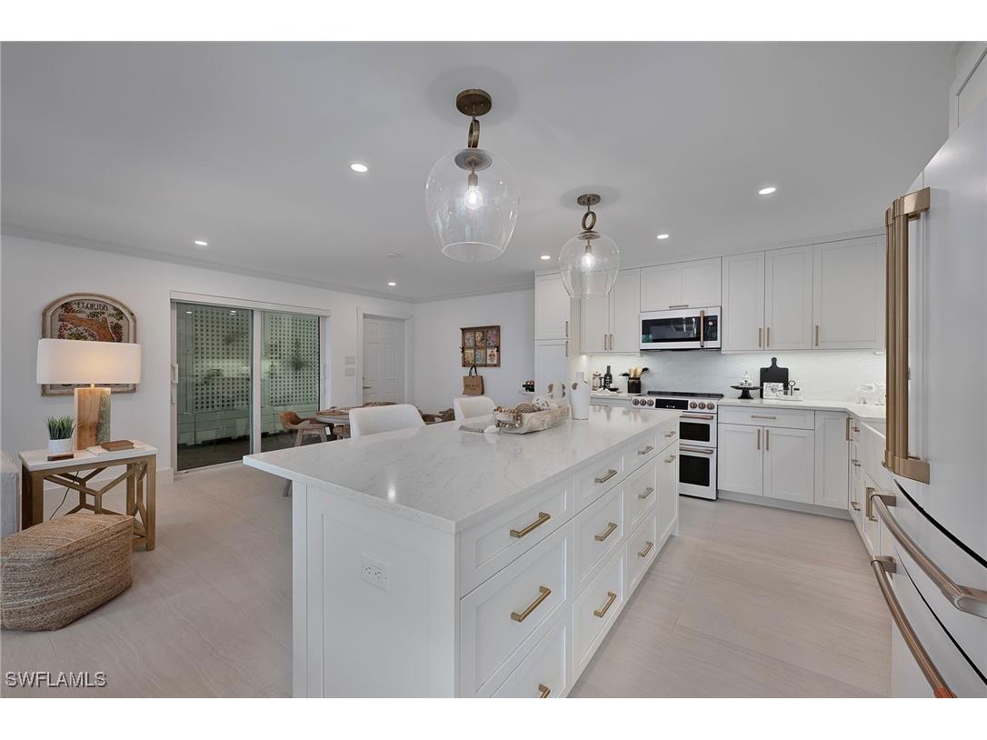1950 Gulf Shore Boulevard N #107 Naples FL 34102 225074889 image6
