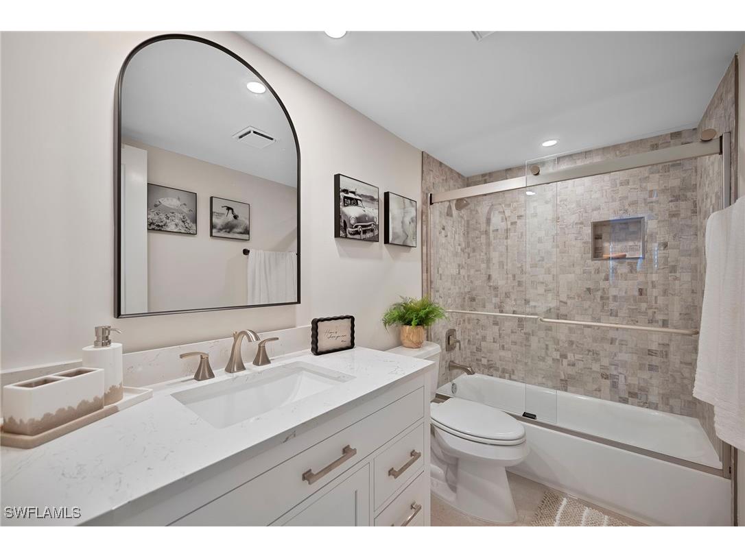 1950 Gulf Shore Boulevard N #108 Naples FL 34102 225079997 image12