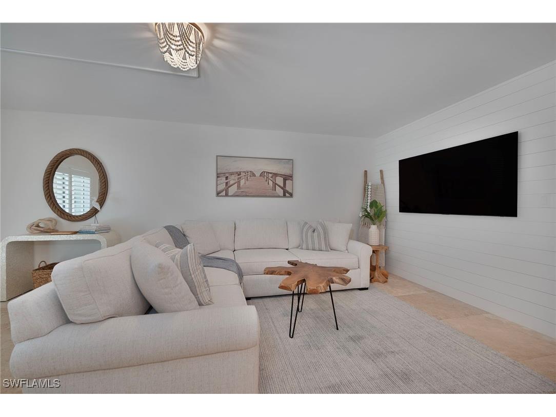 1950 Gulf Shore Boulevard N #108 Naples FL 34102 225079997 image2