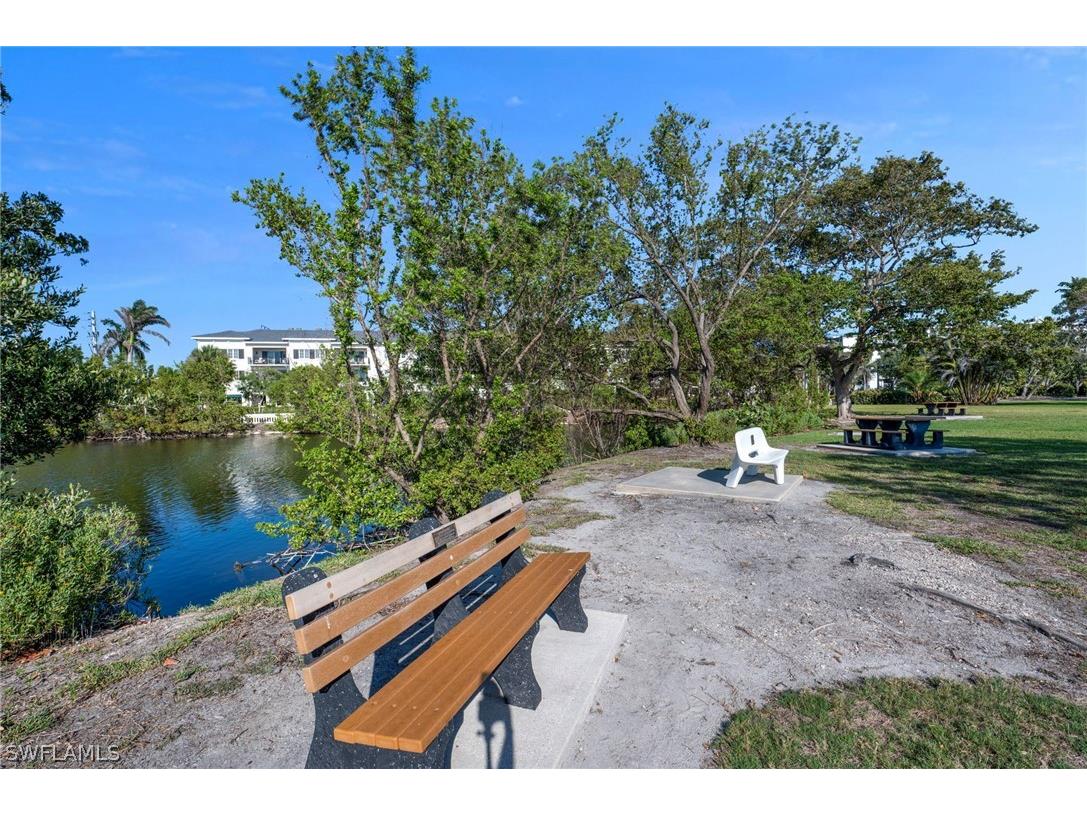 1950 Gulf Shore Boulevard N #110 Naples FL 34102 226011182 image19