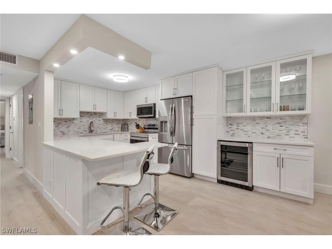 1950 Gulf Shore Boulevard N #110 Naples FL 34102 226011182 image8
