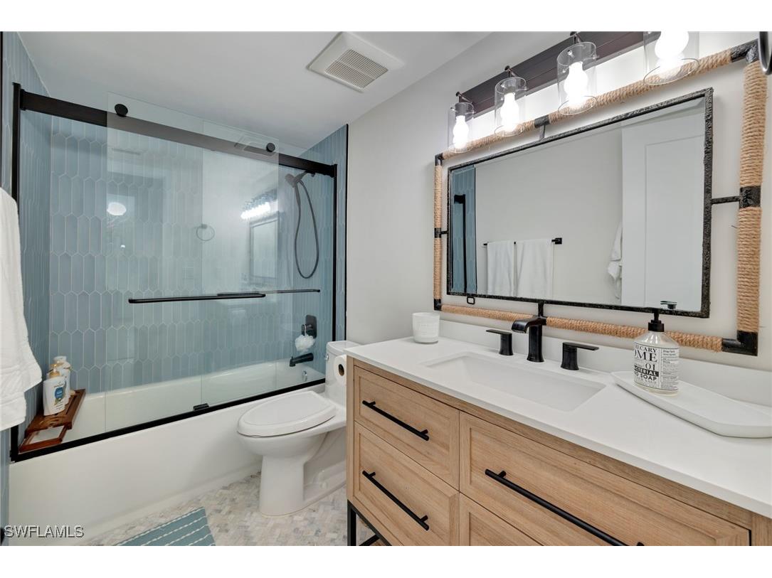 1950 Gulf Shore Boulevard N #113 Naples FL 34102 225072671 image12