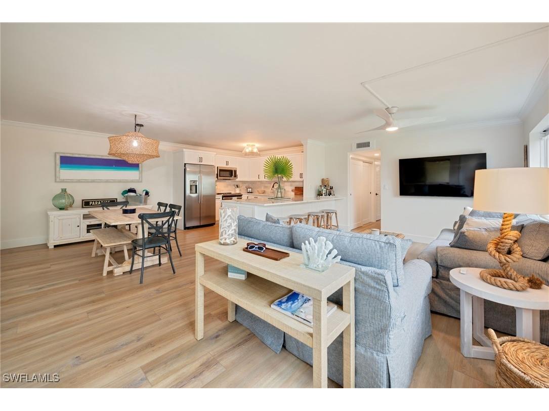 1950 Gulf Shore Boulevard N #113 Naples FL 34102 225072671 image4